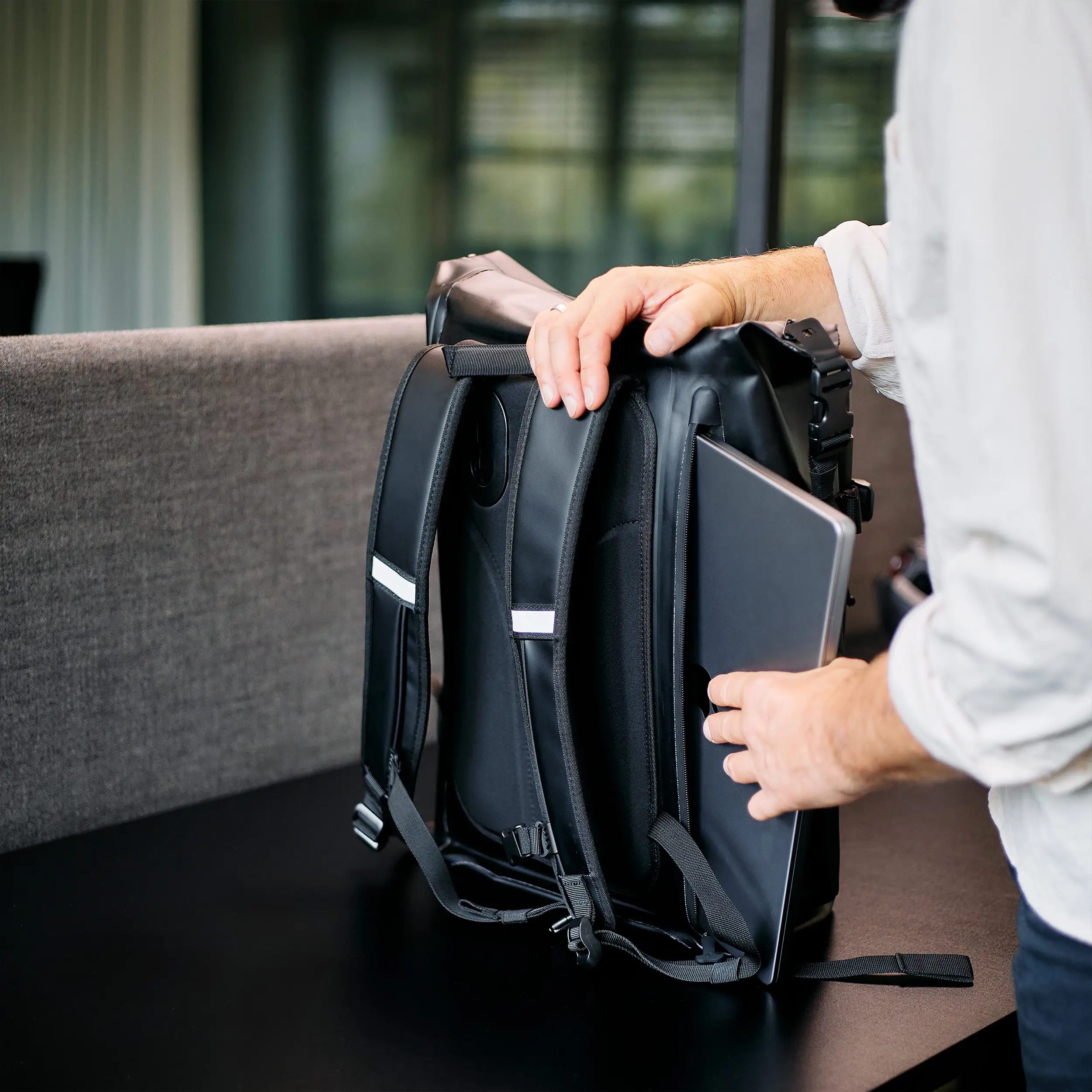 Zurich 24L backpack for everyday use & office - Ink