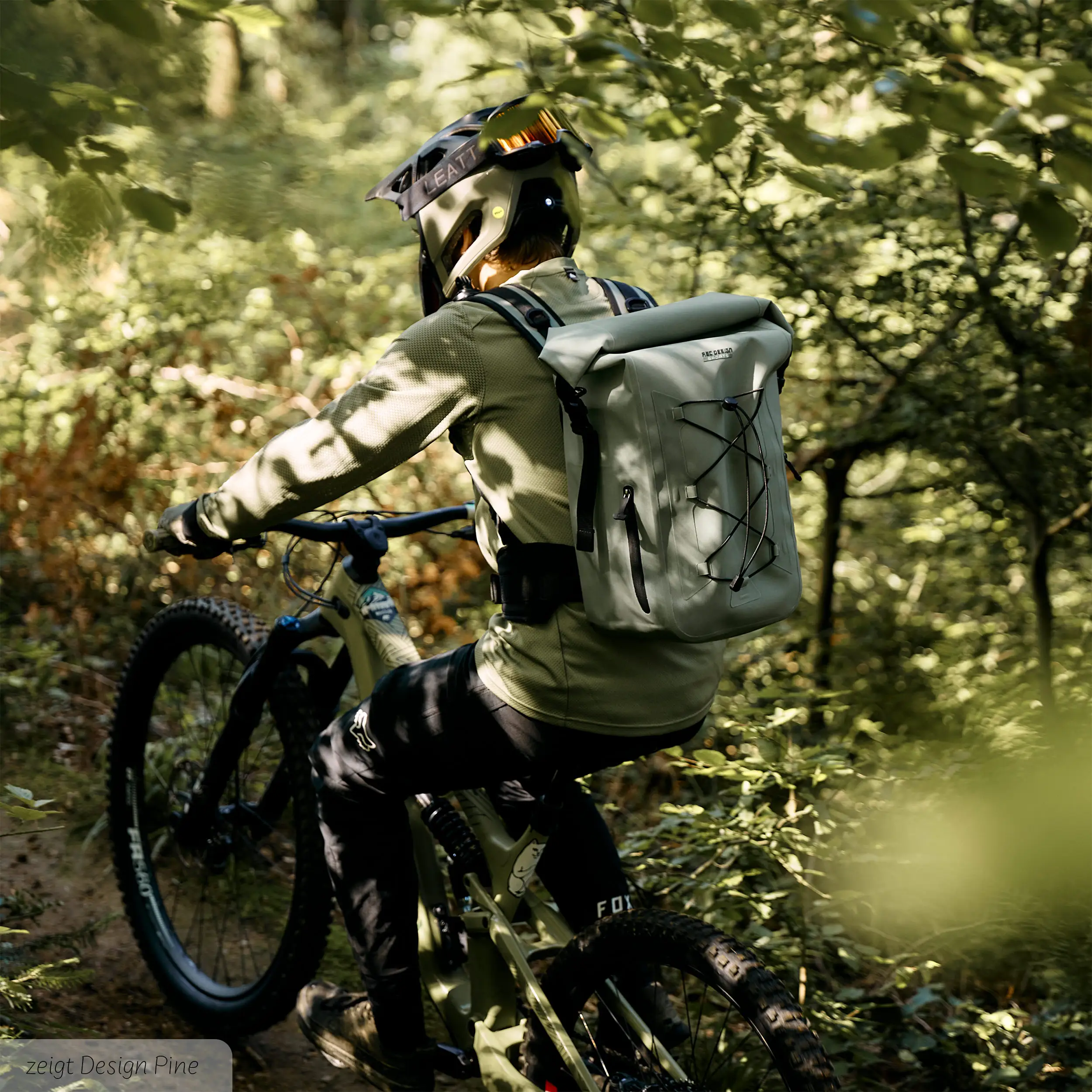 Lausanne 20L premium outdoor backpack for city and nature - Mango