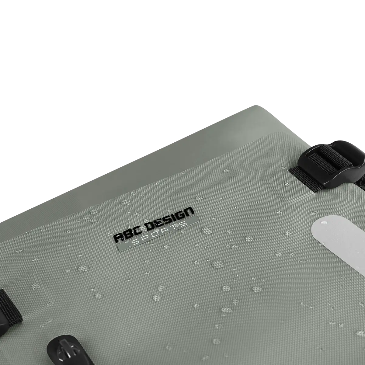 Waterproof & easy to clean