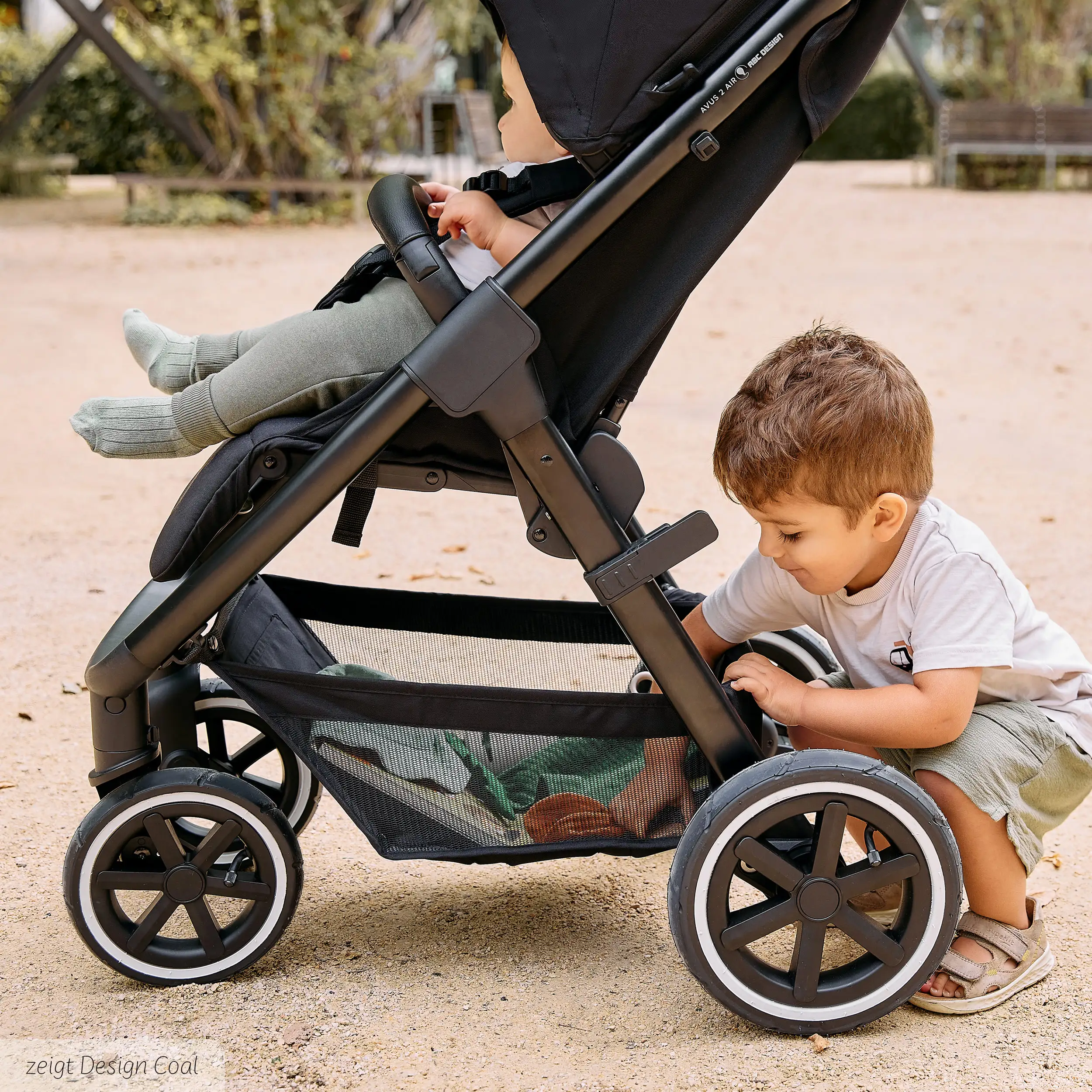 Stroller Avus 2 Air | With Air Tires - Avocado